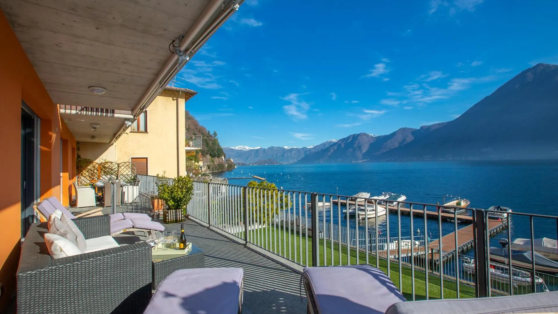 Argegno Fronte Lago Apartamento